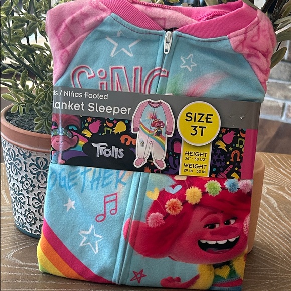 NWT! DreamWorks Trolls Poppy Toddler Girls Footed Blanket Sleeper Pajama 3T - Picture 1 of 5
